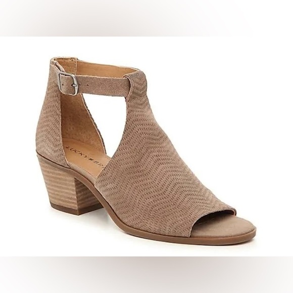 Lucky Brand Shoes - Women’s Lucky Brand Baxley Tan Suede Wedge Size 9.5 US!